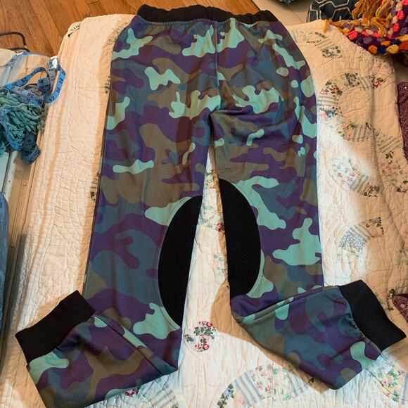 NWT DESIGNER PURPLE CAMO JOGGERS SWEATPANTS W/ EQUESTRIAN PATCHES S - Picture 7 of 7